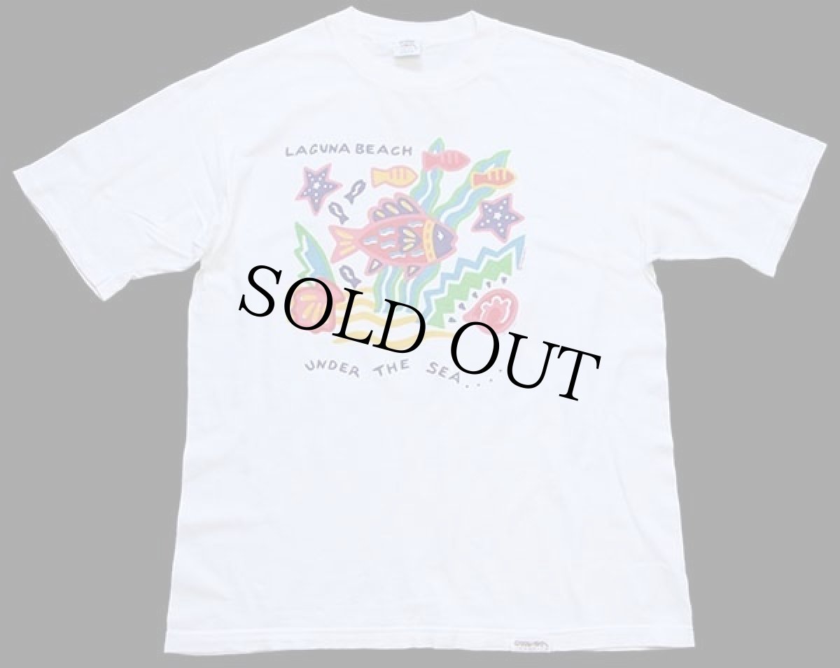 画像2: 90s USA製 crazy shirts LAGUNA BERACH UNDER THE SEA... 両面 染み込みプリント アート コットンTシャツ 白 M (2)