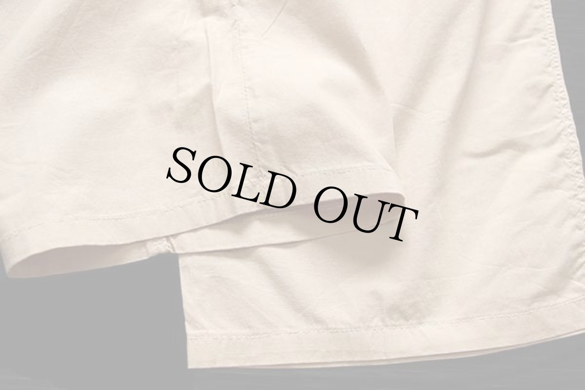 画像8: 90s イタリア製 Levi'sリーバイス サドルマン刺繍 ワンタック コットンポプリン パンツ カーキ w30★ユーロ (8)