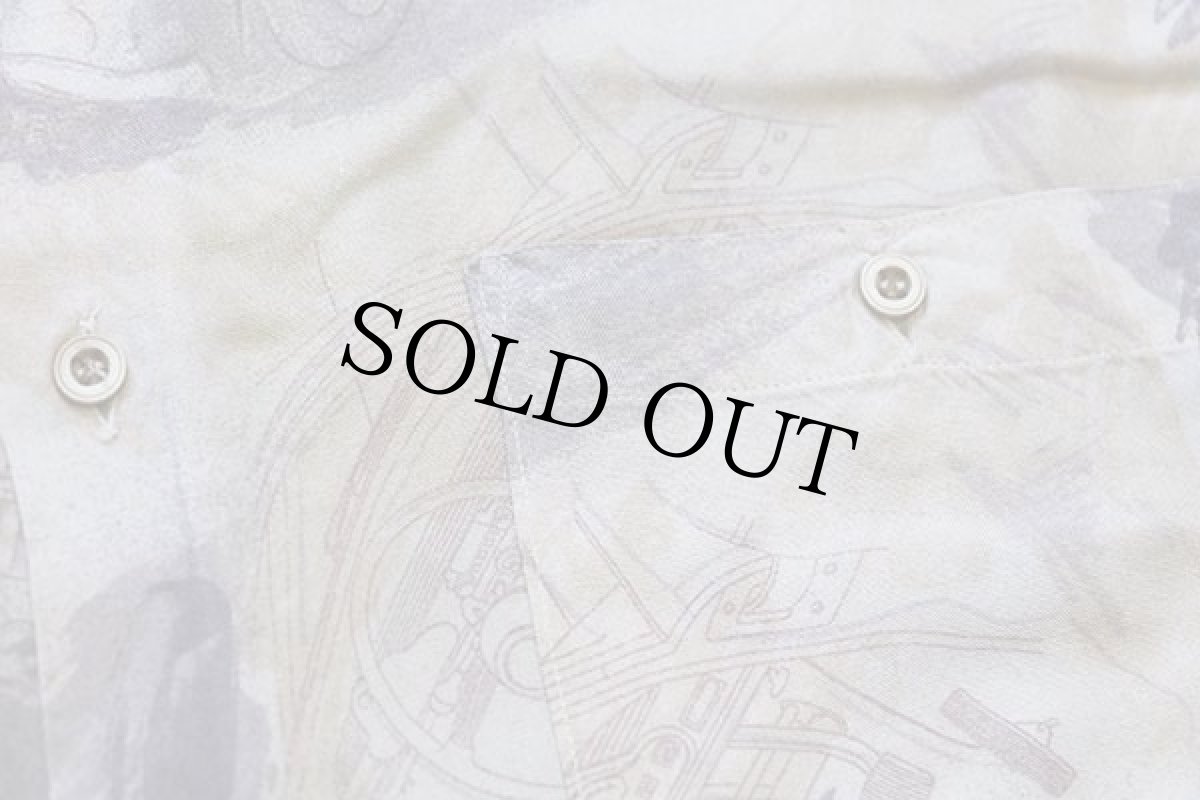 画像5: 80s イタリア製 confitex クラシックカー アート 総柄 半袖 レーヨンシャツ S (5)