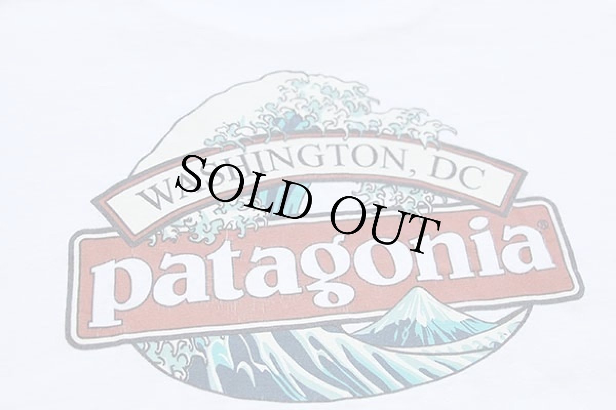 画像3: 00s patagoniaパタゴニア Beneficial T's WASHINTON,DC 北斎ウェーブ オーガニックコットンTシャツ 白 XL (3)