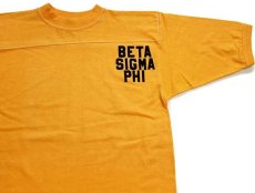 画像1: 80s USA製 BETA SIGMA PHI フラタニティ フェルトプリント アスレチックTシャツ 黄 M (1)