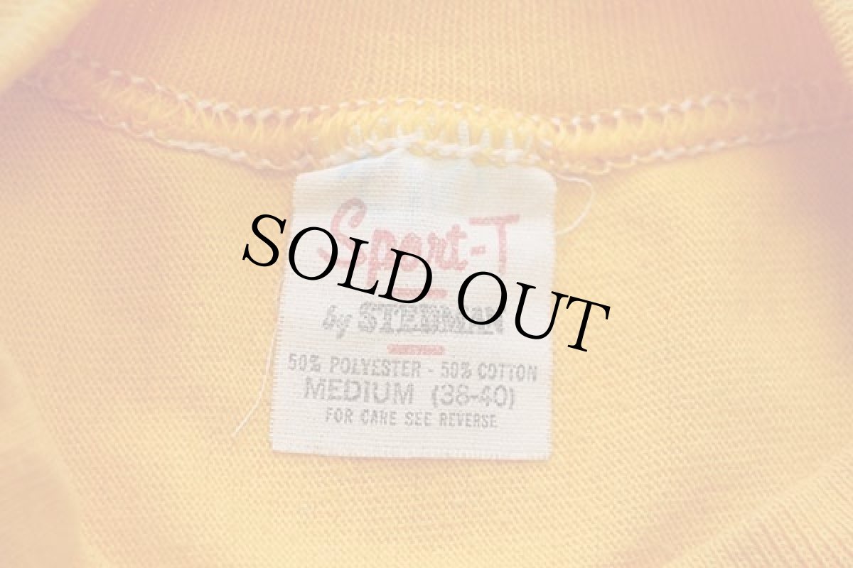 画像4: 70s USA製 BETA SIGMA PHI フラタニティ フェルトプリント アスレチックTシャツ 黄 M (4)