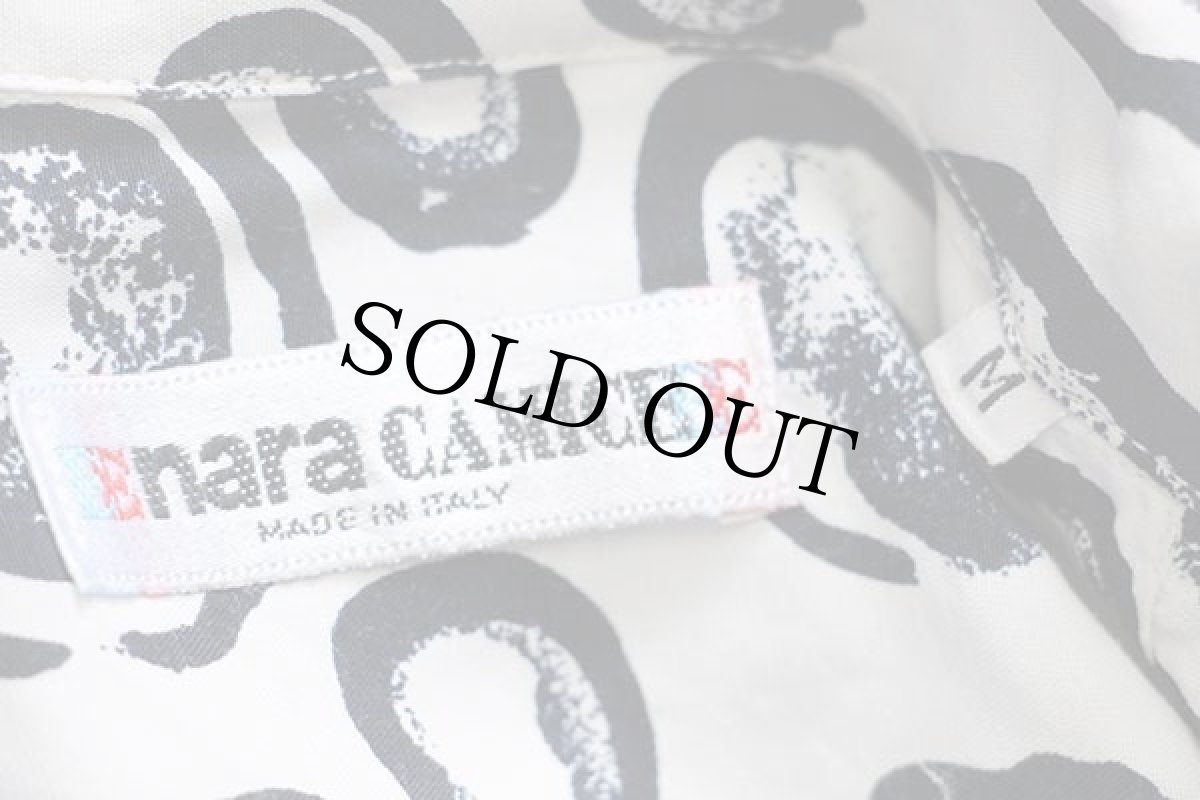 画像4: 90s イタリア製 nara CAMICE アート 総柄 半袖 レーヨンシャツ 白×紺 (4)