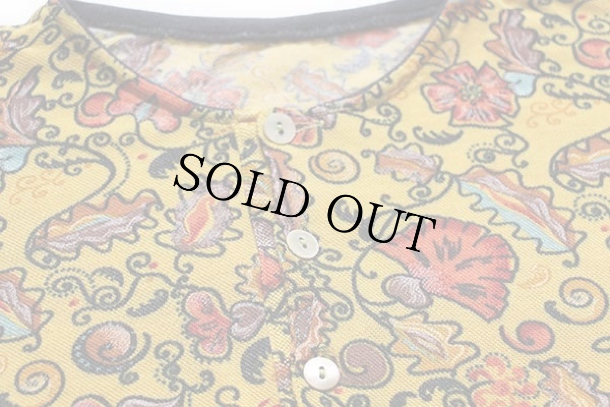 画像4: 80s UNKNOWN 花柄 総柄 ヘンリーネック ショート丈 コットン 鹿の子 Tシャツ マスタード (4)