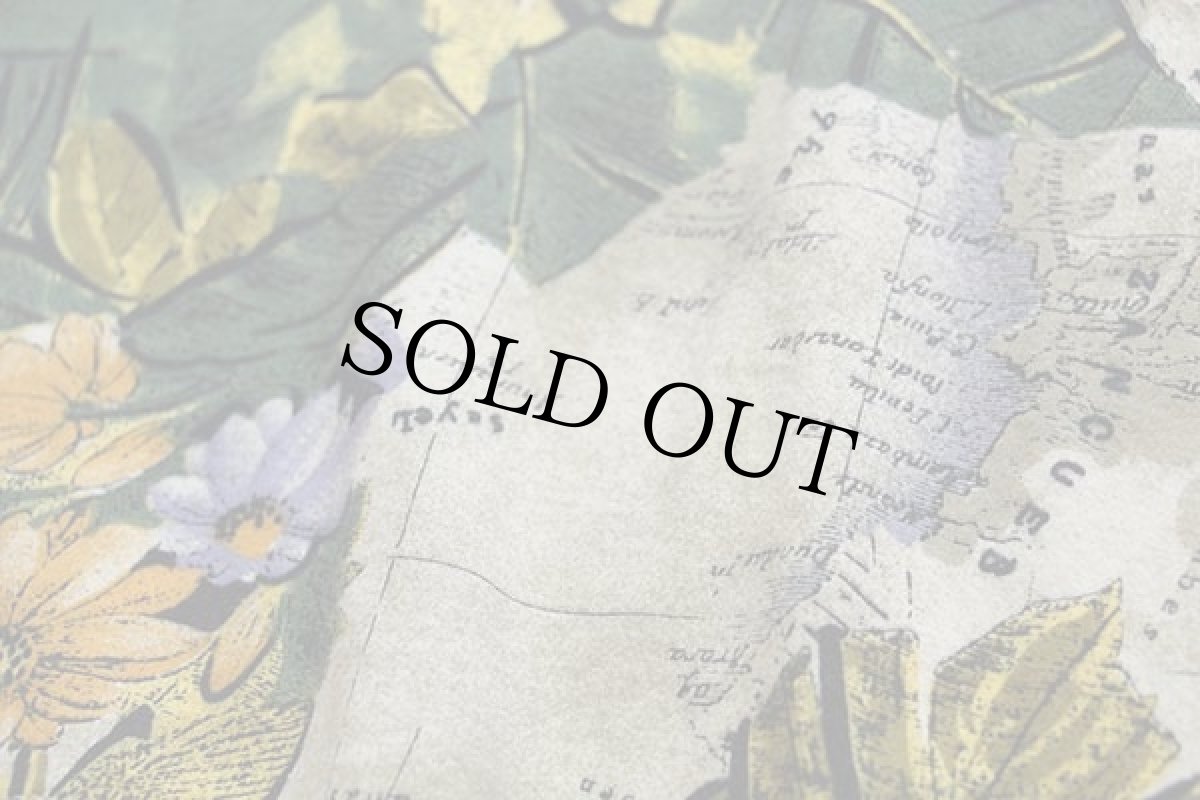 画像5: 90s イタリア製 BENETTONベネトン マップ×ボタニカル柄 オールオーバープリント ショート丈 コットンTシャツ XL (5)