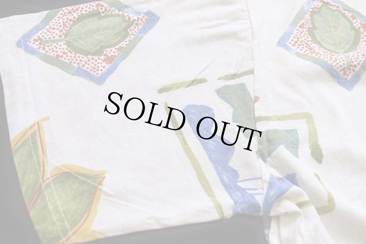 画像6: 90s UNKNOWN フラワー リーフ アート ヘンリーネック コットンTシャツ (6)