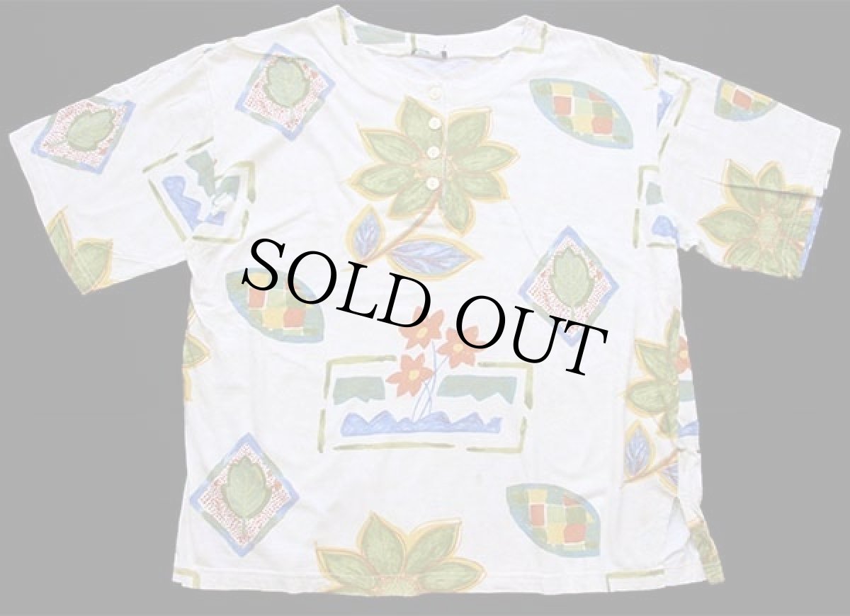 画像2: 90s UNKNOWN フラワー リーフ アート ヘンリーネック コットンTシャツ (2)