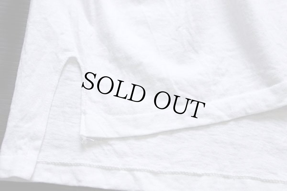 画像6: 90s USA製 NUTMEG 無地 レイヤードネック&スリーブ コットンTシャツ 白×濃赤 XL (6)