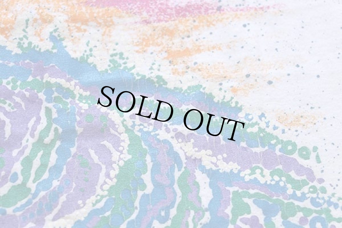 画像4: 90s ヤシの木 スパッタリング アート オールオーバープリント コットンTシャツ 白 (4)