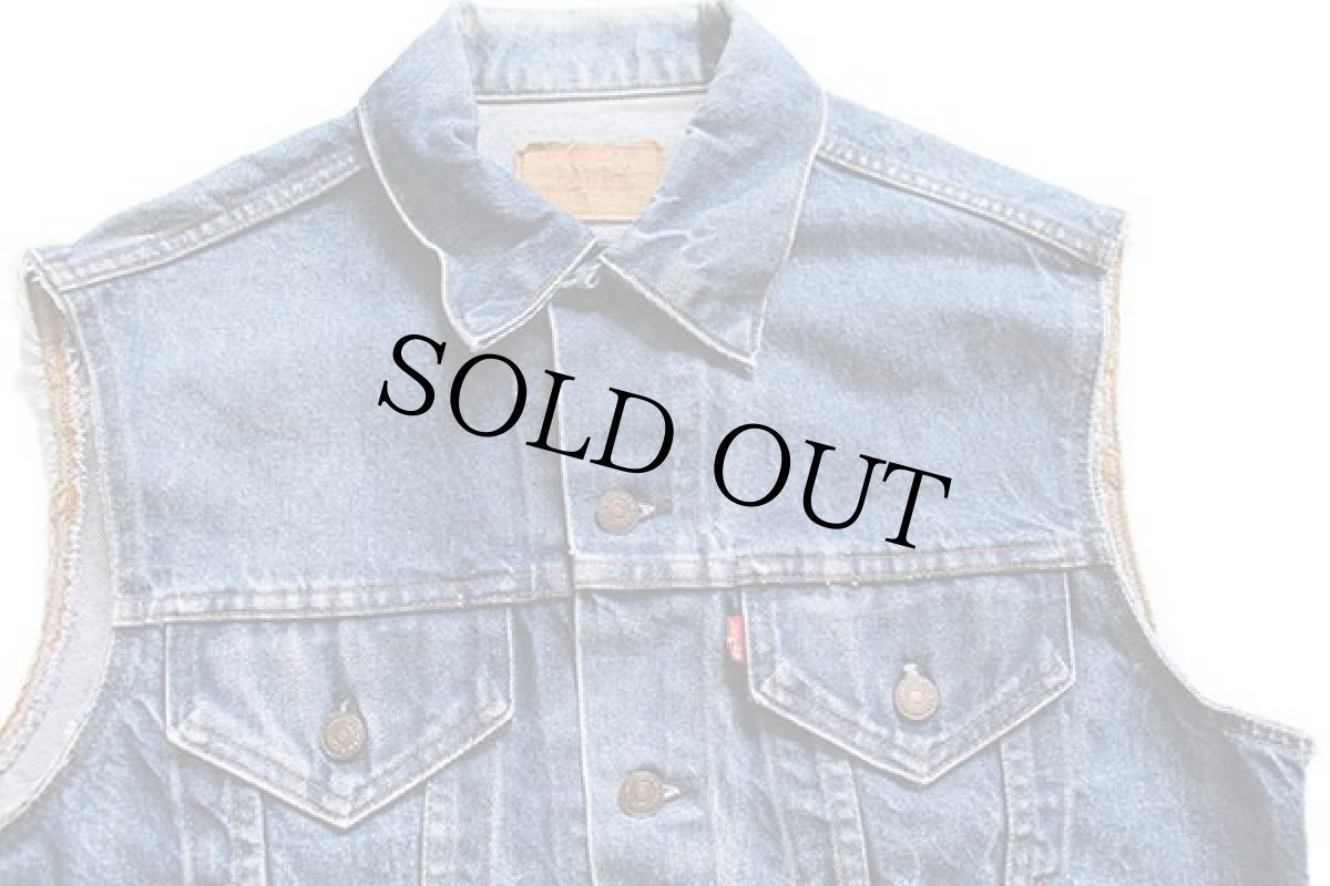画像3: 80s USA製 Levi'sリーバイス 70506 カットオフ デニムベスト 4ポケット 42 (3)