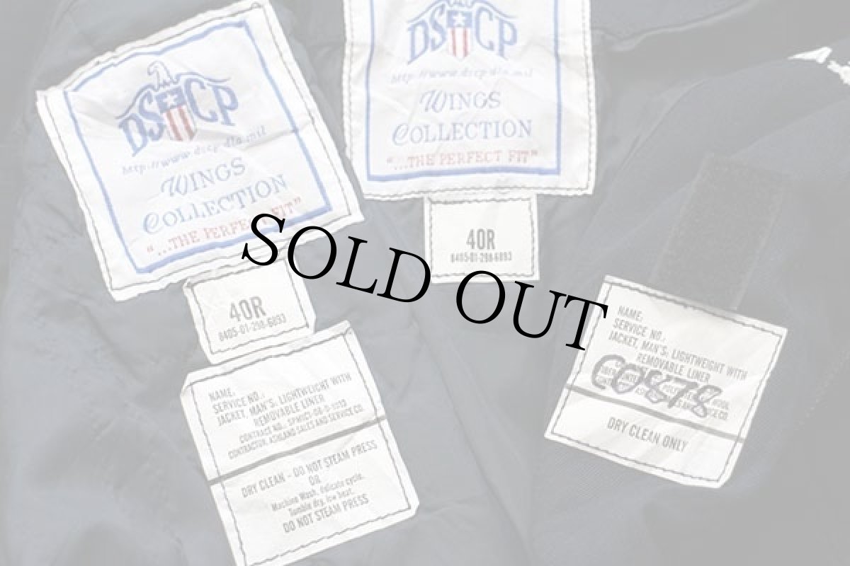 画像4: 00s 米軍 U.S.AIR FORCE 刺繍&パッチ付き 中綿入りライナー ライトウェイトジャケット 紺 40R (4)