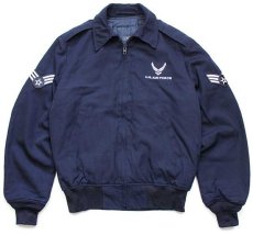 画像1: 00s 米軍 U.S.AIR FORCE 刺繍&パッチ付き 中綿入りライナー ライトウェイトジャケット 紺 40R (1)