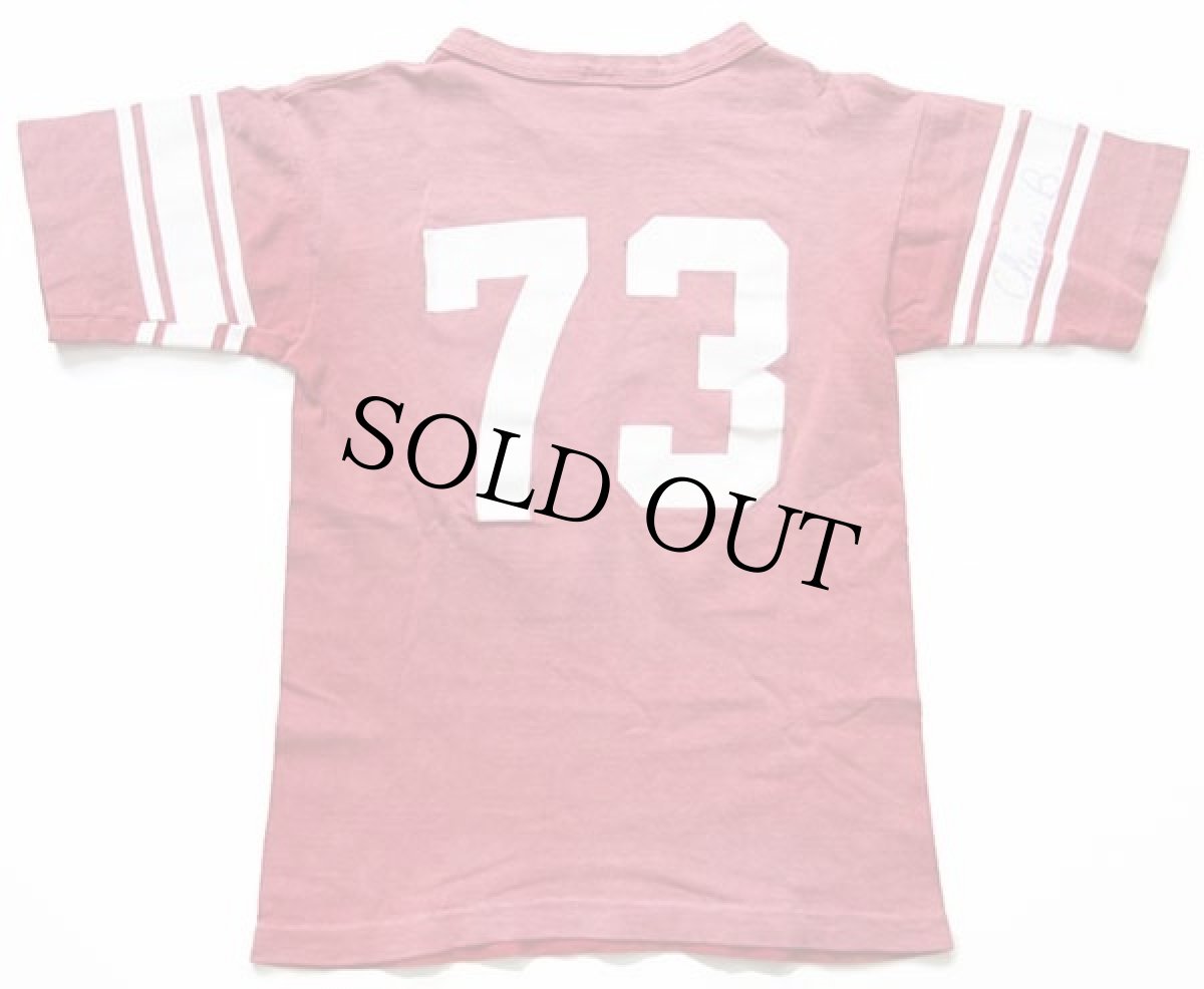 画像2: 70s USA製 Championチャンピオン IHDUHAPI 73 ナンバリング コットン フットボールTシャツ 赤 フェード ボーイズL (2)