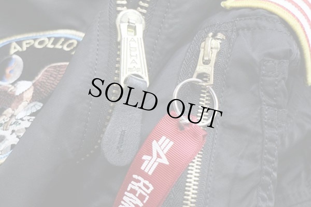 画像6: ALPHAアルファ NASA APOLLO 星条旗 パッチ付き MA-1 フライトジャケット 黒 S (6)