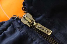 画像4: デッドストック★90s イタリア製 Levi'sリーバイス MA-1タイプ ロゴ刺繍 ナイロン フライトジャケット 紺 XL★ユーロ (4)