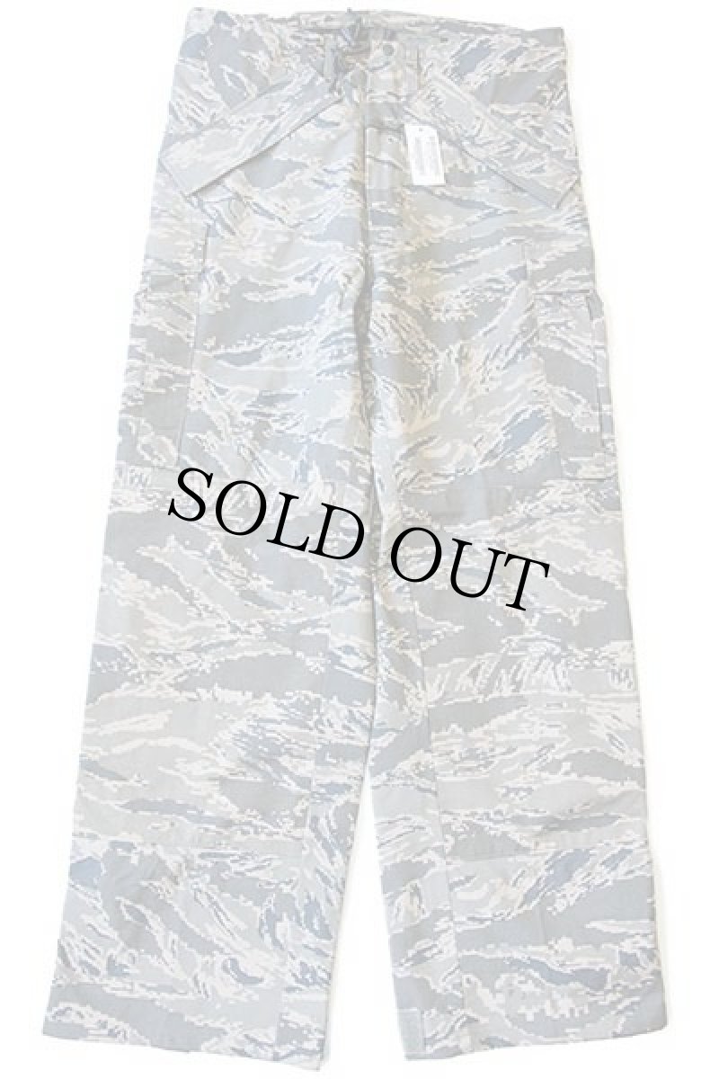 画像2: デッドストック★00s 米軍 USAF APECS ABU デジタル タイガーカモ GORE-TEXゴアテックス ナイロン カーゴ オーバーパンツ S-R (2)