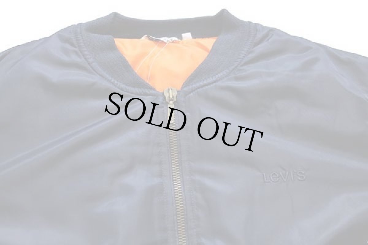 画像3: デッドストック★90s イタリア製 Levi'sリーバイス MA-1タイプ ロゴ刺繍 ナイロン フライトジャケット 紺 XL★ユーロ (3)