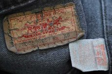 画像4: 80s USA製 Levi'sリーバイス 70506 ブラック デニムジャケット 4ポケット 後染め カスタム ボロ 46 (4)