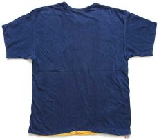 画像2: 80s USA製 Championチャンピオン PHYSICAL EDUCATION 156 UW-OSHKOSH ひび割れプリント コットン リバーシブルTシャツ紺×黄 (2)