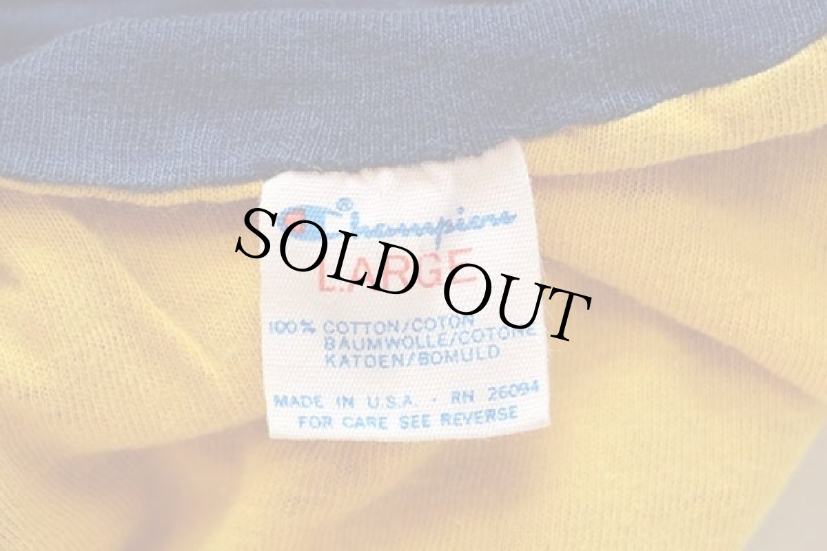 画像5: 80s USA製 Championチャンピオン PHYSICAL EDUCATION 156 UW-OSHKOSH ひび割れプリント コットン リバーシブルTシャツ紺×黄 (5)