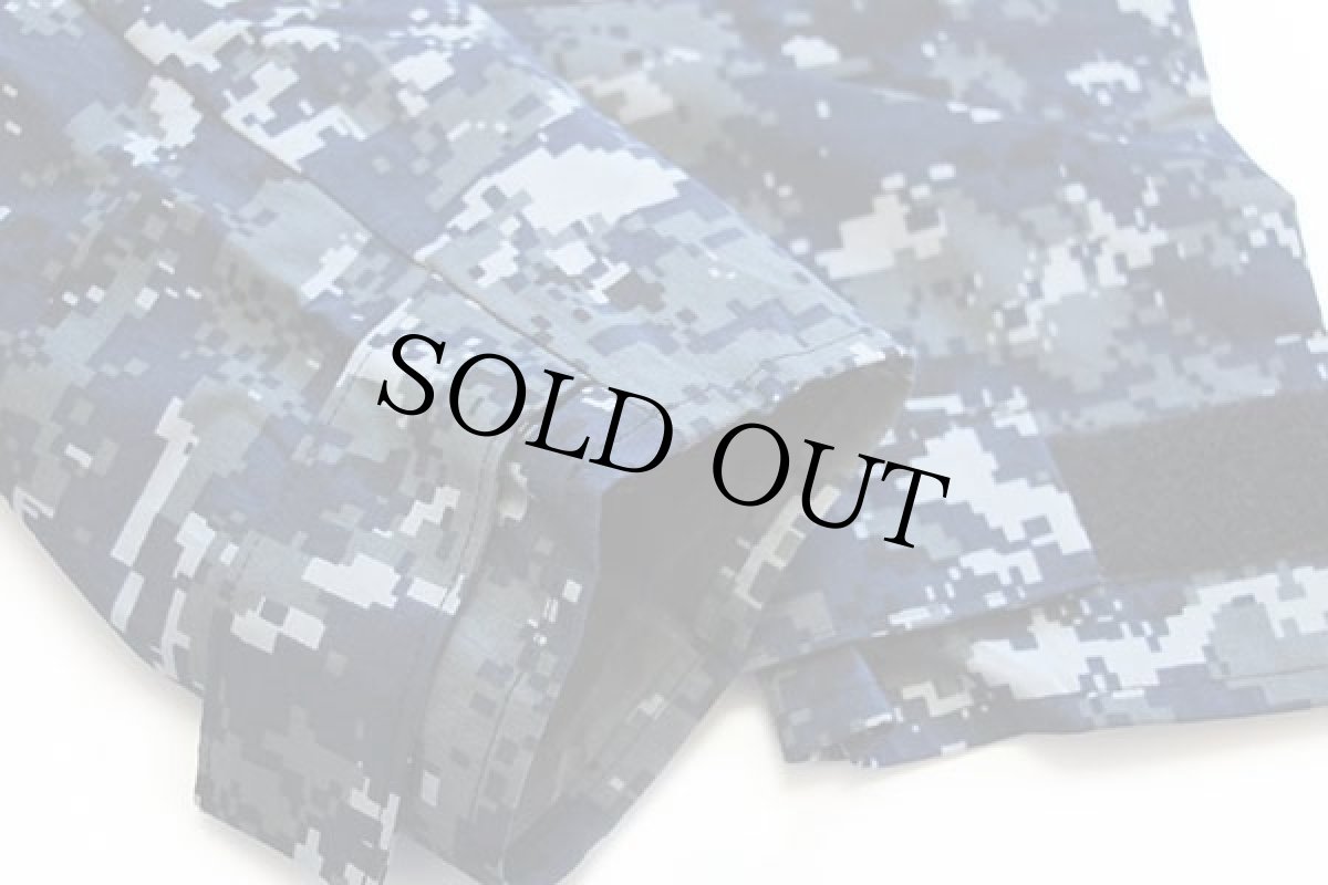 画像6: 13 米軍 U.S.NAVY パッチ付き ECWCS GEN2 NWU デジタルカモ GORE-TEXゴアテックスパーカー S-L (6)