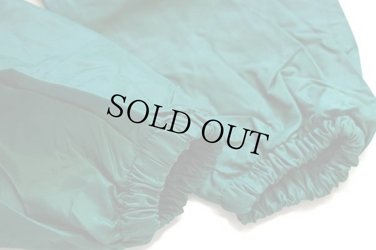 画像6: デッドストック★80s イタリア製 benettonベネトン チンスト付き ストライプ 切り替え ナイロン コーチジャケット 緑×白 50★特大 (6)