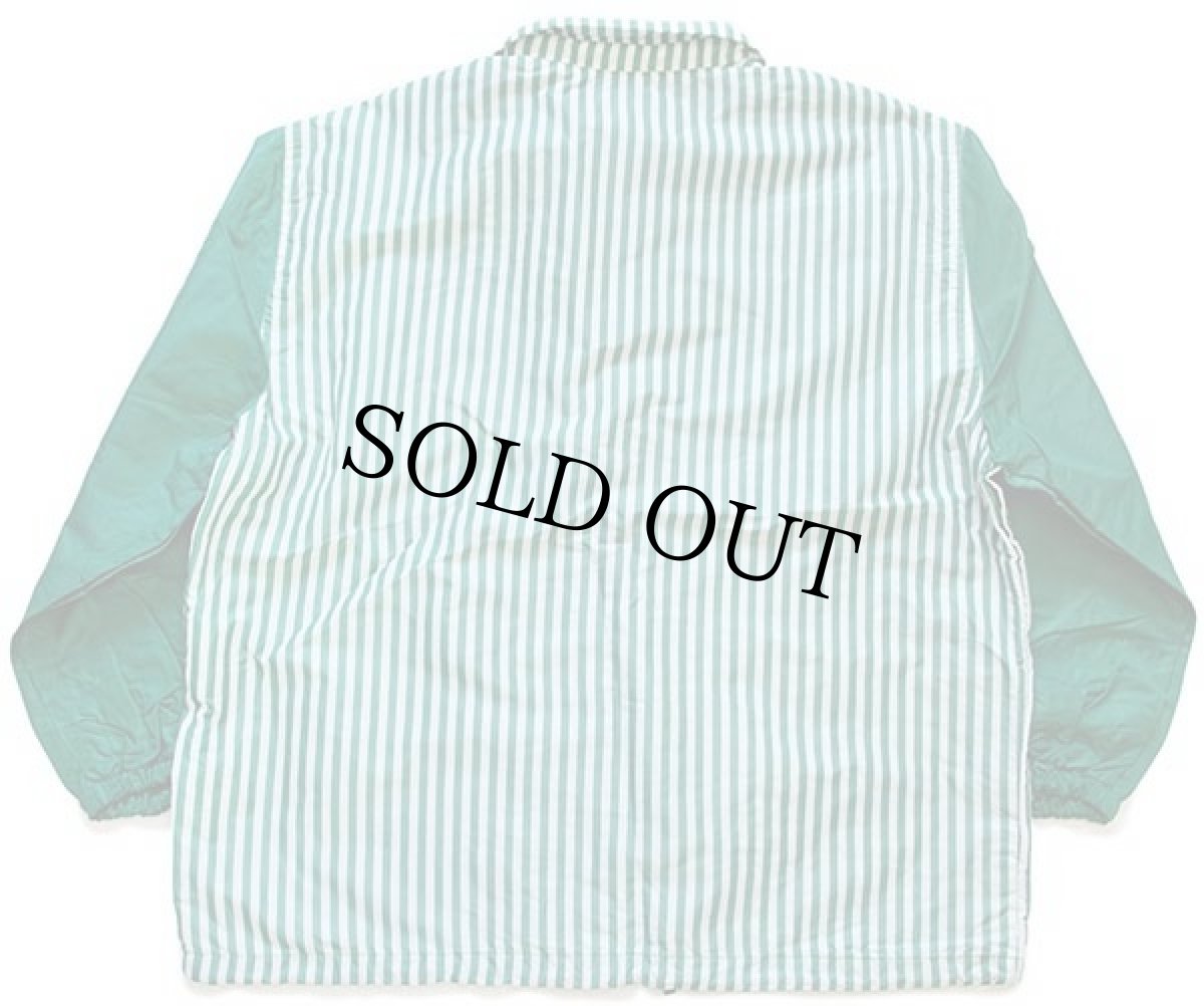 画像2: デッドストック★80s イタリア製 benettonベネトン チンスト付き ストライプ 切り替え ナイロン コーチジャケット 緑×白 50★特大 (2)