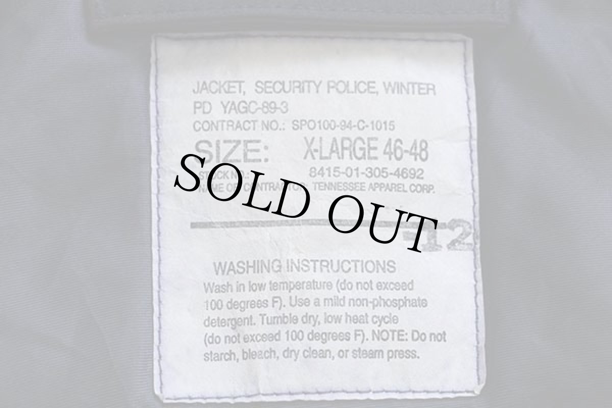 画像4: 90s 米軍 USAF セキュリティ ポリス ウインタージャケット 紺 XL (4)