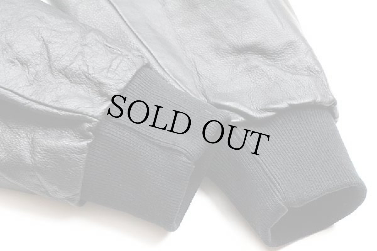 画像6: 90s USA製 HOLLOWAY ロゴ刺繍 中綿入り メルトン ウール 袖革スタジャン 黒×黒 L (6)