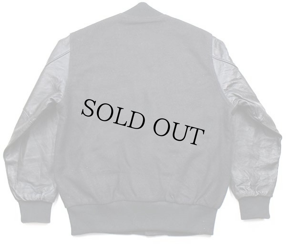 画像2: 90s USA製 HOLLOWAY ロゴ刺繍 中綿入り メルトン ウール 袖革スタジャン 黒×黒 L (2)