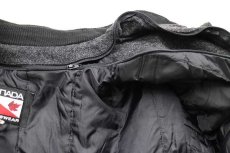 画像6: 90s カナダ製 RAYOVAC刺繍 スタンドカラー 中綿入り メルトン ウール 袖革スタジャン チャコールグレー×黒 (6)