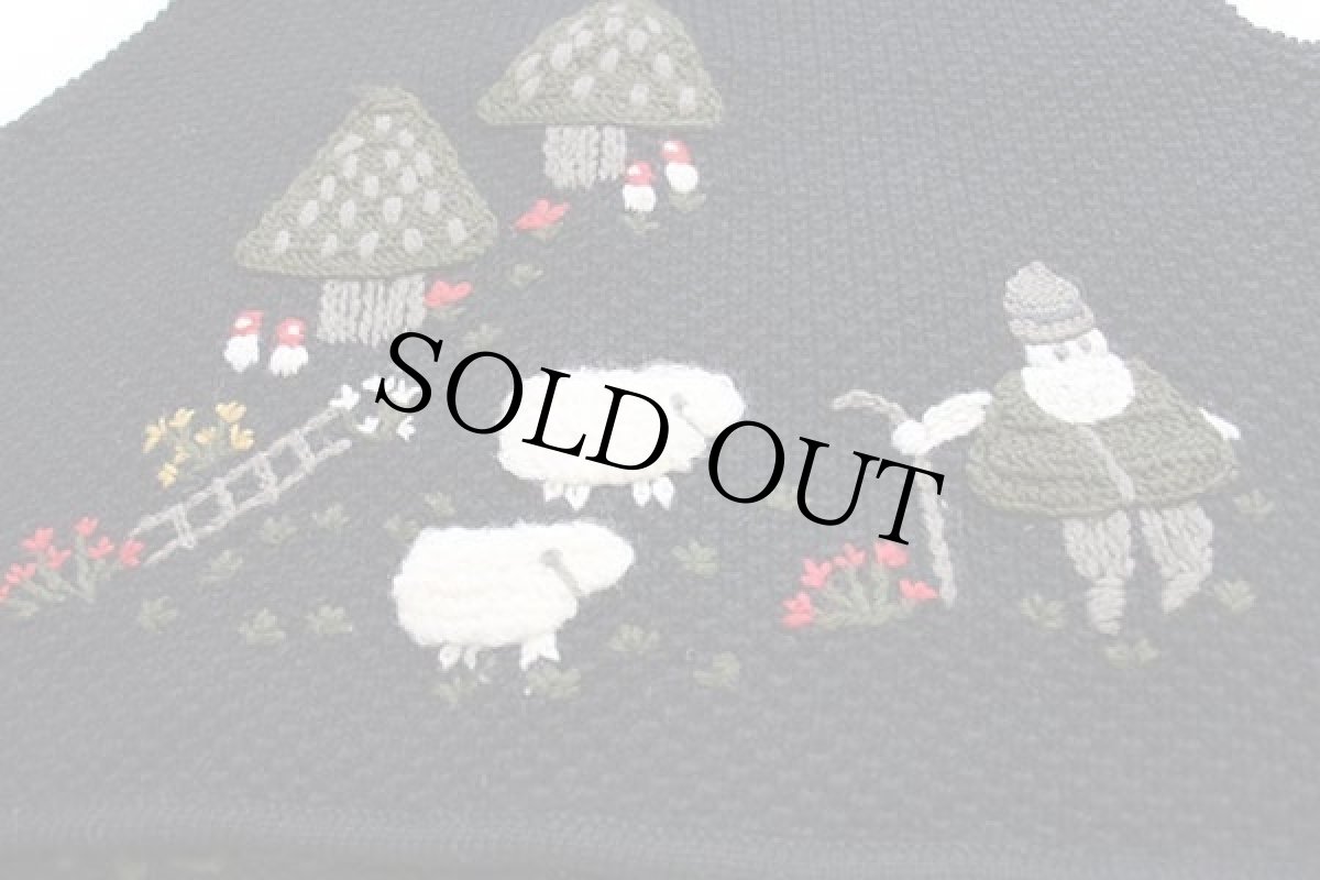 画像5: 90s Alphorn ヒツジ フラワー 刺繍 ローゲージ ウールニット ベスト ブラック 42 (5)