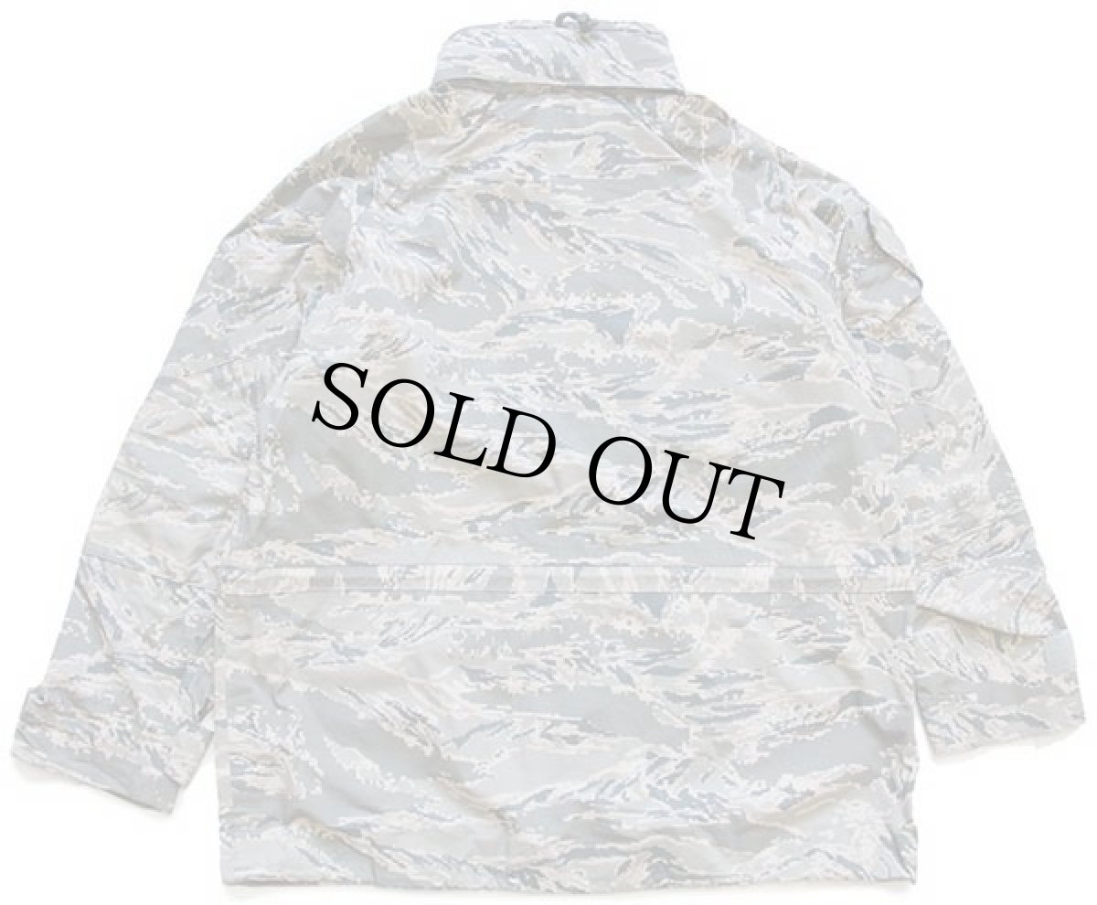 画像2: 00s 米軍 USAF APECS ABU デジタル タイガーカモ GORE-TEXゴアテックスパーカー L-R (2)