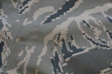 画像7: デッドストック★00s 米軍 USAF APECS ABU デジタル タイガーカモ GORE-TEXゴアテックスパーカー L-R★12 (7)