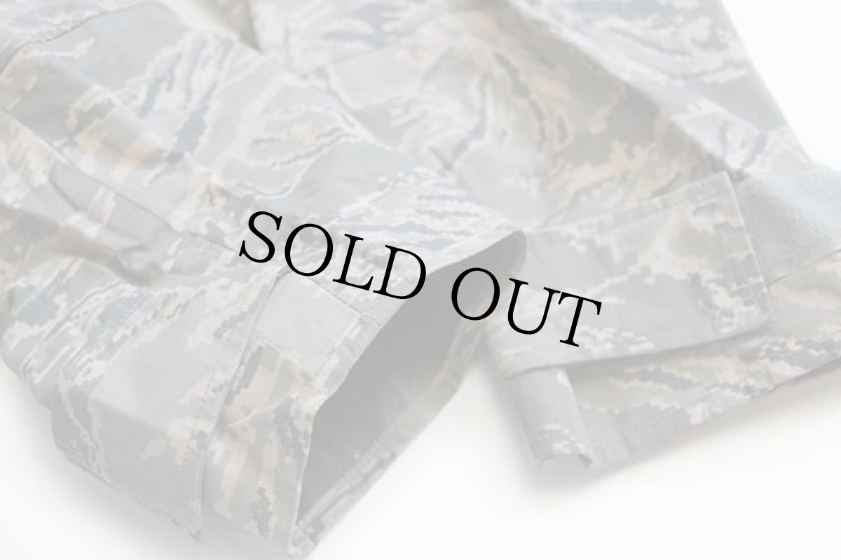 画像7: 00s 米軍 USAF APECS ABU デジタル タイガーカモ GORE-TEXゴアテックスパーカー L-R (7)