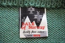 画像4: 90s ノルウェー製 DALE OF NORWAY 雪柄 鹿柄 ノルディック柄 ウールニット セーター 緑 M (4)