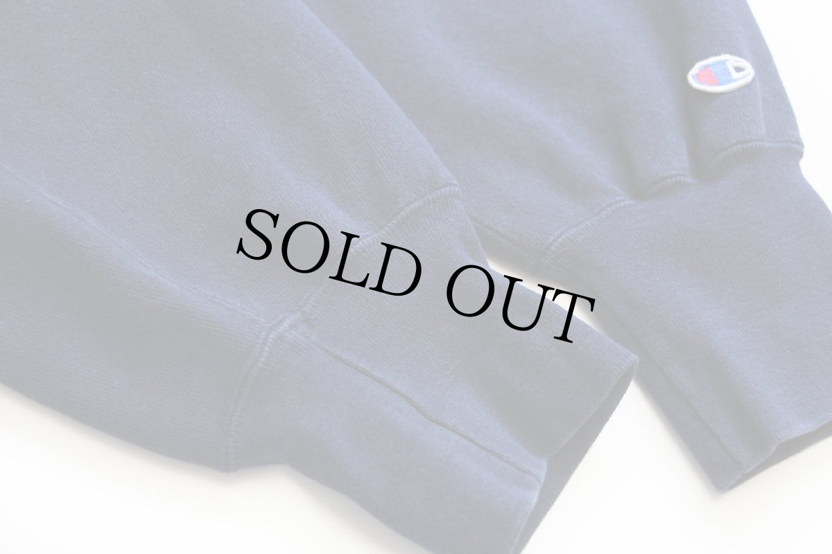 画像6: 90s USA製 Championチャンピオン スクリプト ビッグロゴ ひび割れプリント 目あり リバースウィーブ スウェット 紺 M (6)