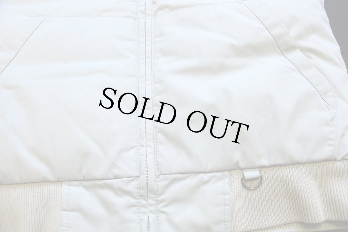 画像6: 00s Levi'sリーバイス RED TAB ロゴ刺繍 ダウンベスト ライトベージュ L (6)