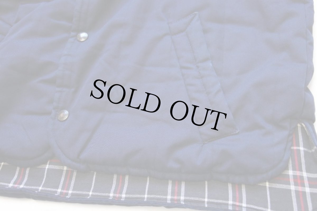 画像6: 90s 英国製 Barbourバブアー D345 TREKKER WAISTCOAT ロゴ刺繍 タータンチェックライナー キルティング トレッカーベスト 紺 XL (6)