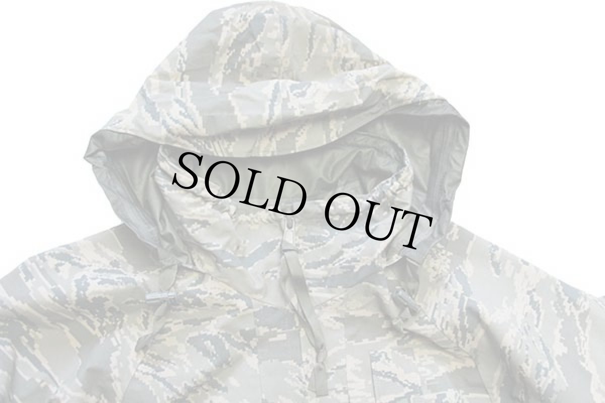 画像3: 00s 米軍 USAF APECS ABU デジタル タイガーカモ GORE-TEXゴアテックスパーカー M-R (3)