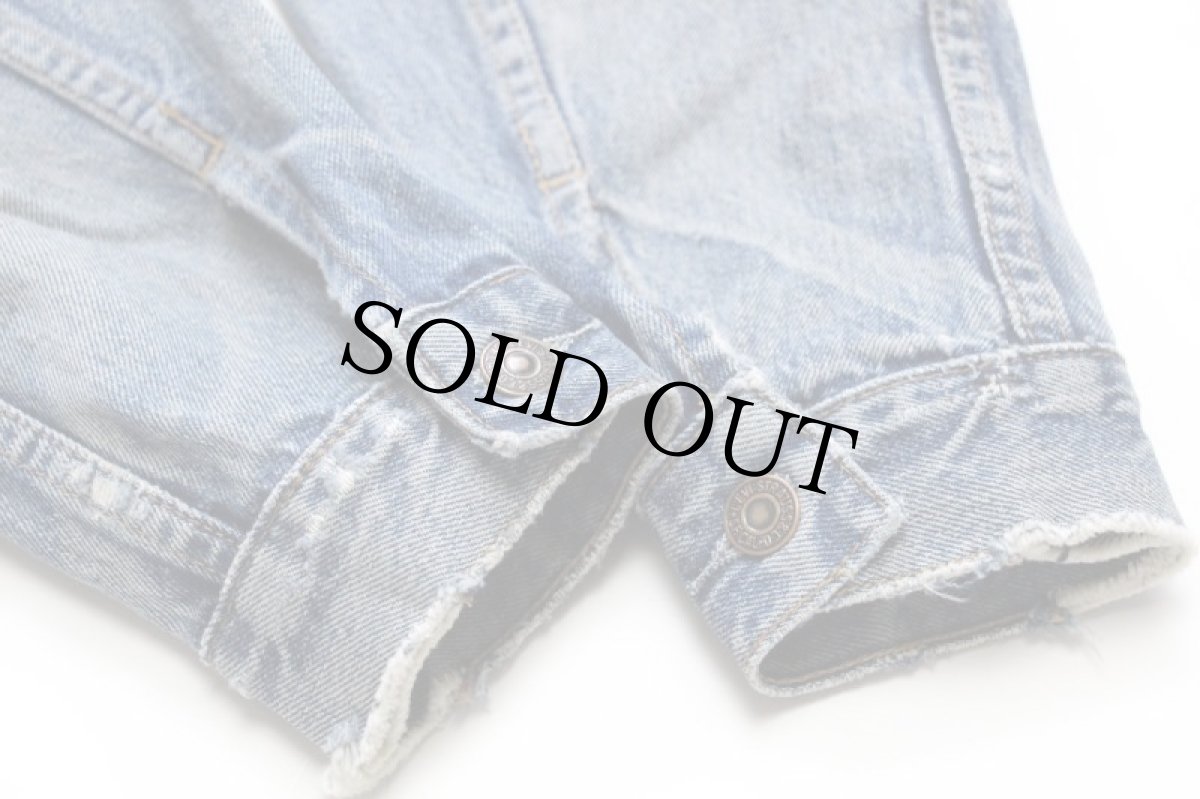 画像7: 00s Levi'sリーバイス 70500 ダメージ デニムジャケット★ユーロ (7)