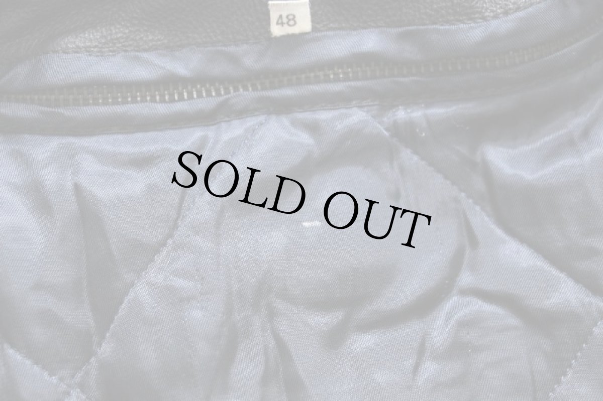 画像4: UNKNOWN A-2タイプ キルティングライナー フライト レザージャケット 紺 48 (4)