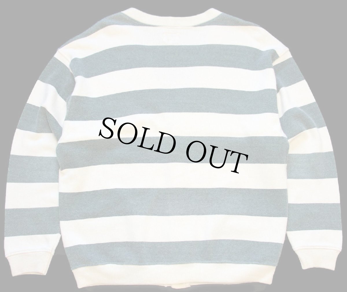 画像2: 90s イタリア製 BENETTONベネトン 刺繍入り 太ボーダー コットン×ウール混 ニット カーディガン 緑×アイボリー XL (2)