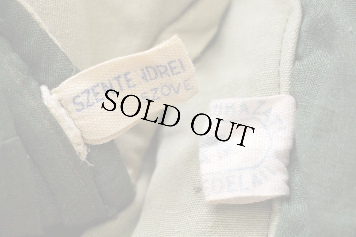 画像4: 60s SZENTENDREI ノーカラー 比翼 中綿入り コットン キャンバス ベスト グリーングレー (4)