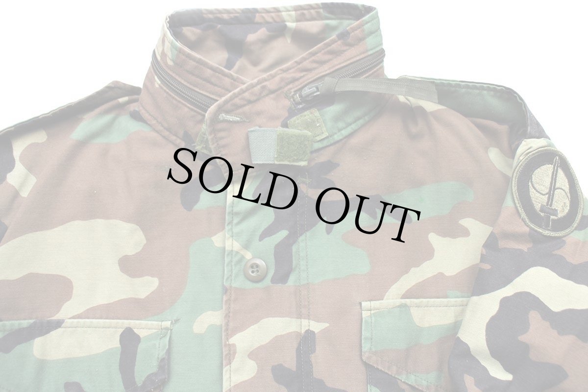 画像3: 90s 米軍 U.S.ARMY パッチ付き ウッドランドカモ M-65 フィールドジャケット M-XS★13 (3)