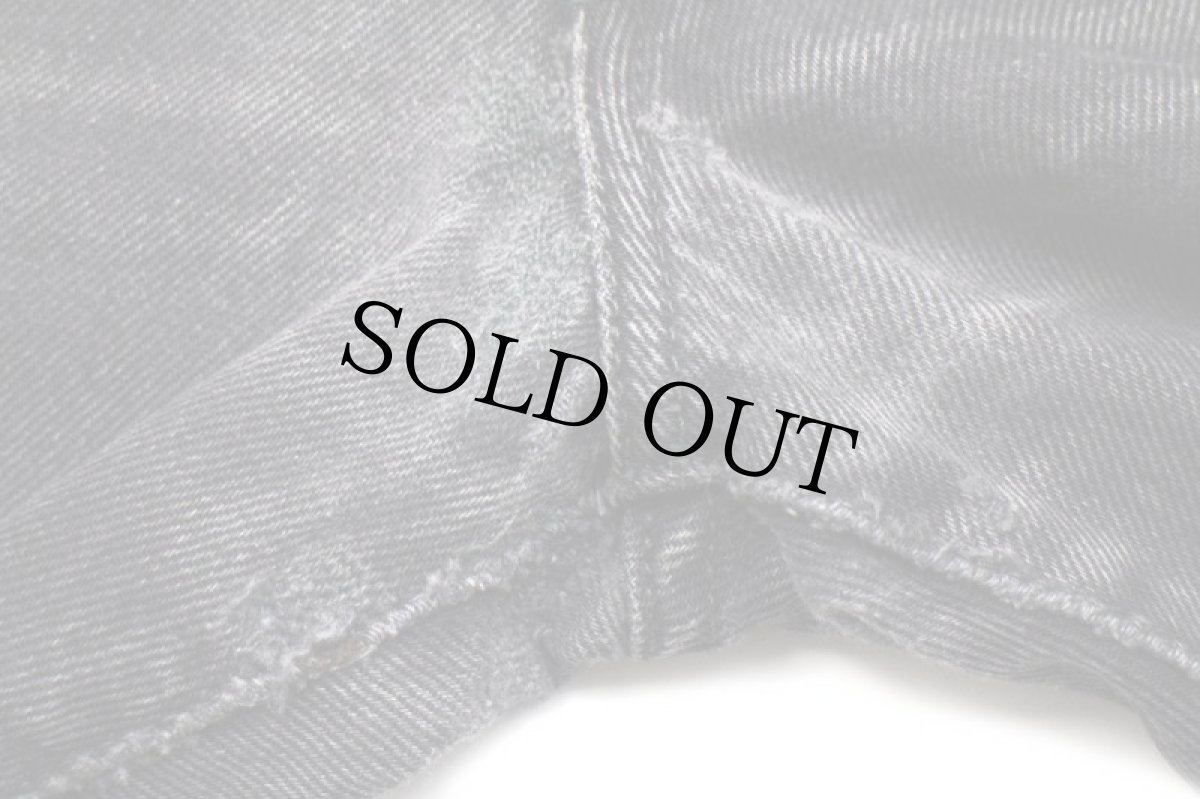 画像9: 00s メキシコ製 Levi'sリーバイス 501 ダメージ&リペア ブラック デニムパンツ ヒゲ w32★SDP2554 (9)