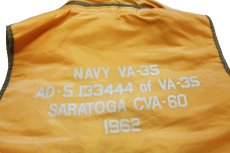 画像3: 90s AVIREXアヴィレックス NAVY VA-35 SARATOGA CVA-60 パッチ&フード付き ナイロン フライト デッキクルーベスト 黄 M (3)