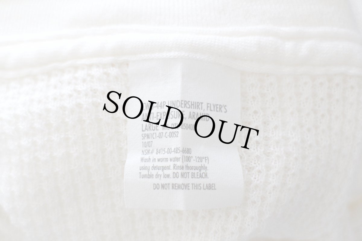 画像4: 00s 米軍 USAF CWU-44/P モックネック アラミド サーマルシャツ ナチュラル L (4)