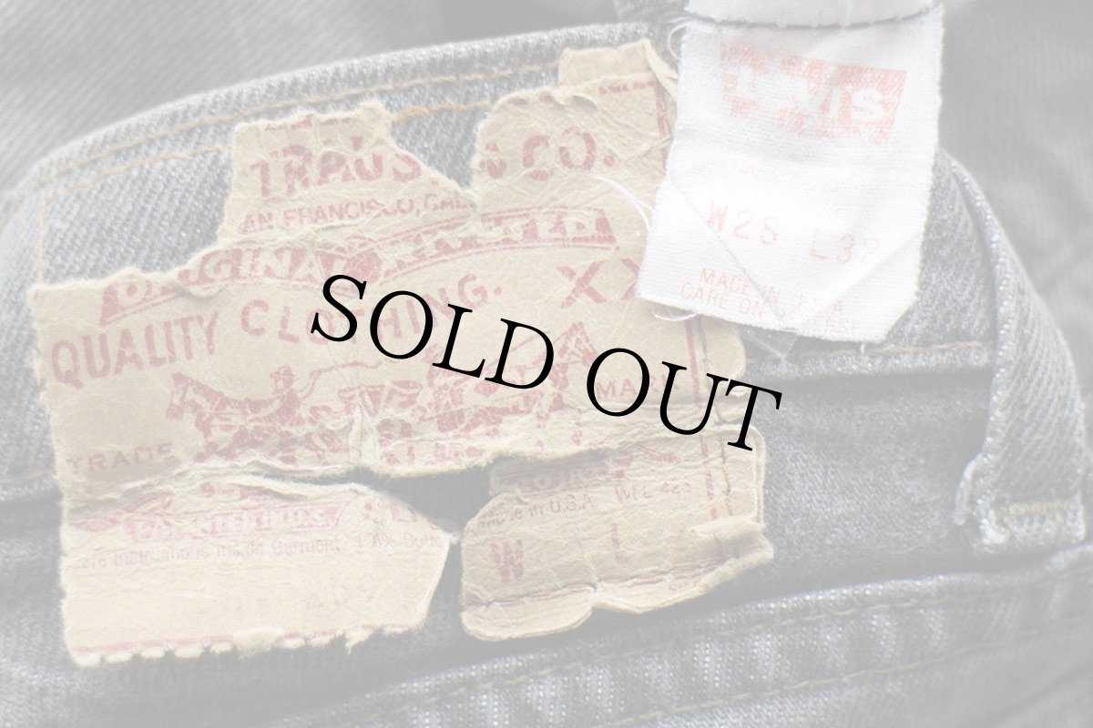 画像6: 80s USA製 Levi'sリーバイス 505 ダメージ 先染め ブラック デニムパンツ W28 L32★SDP2563 (6)