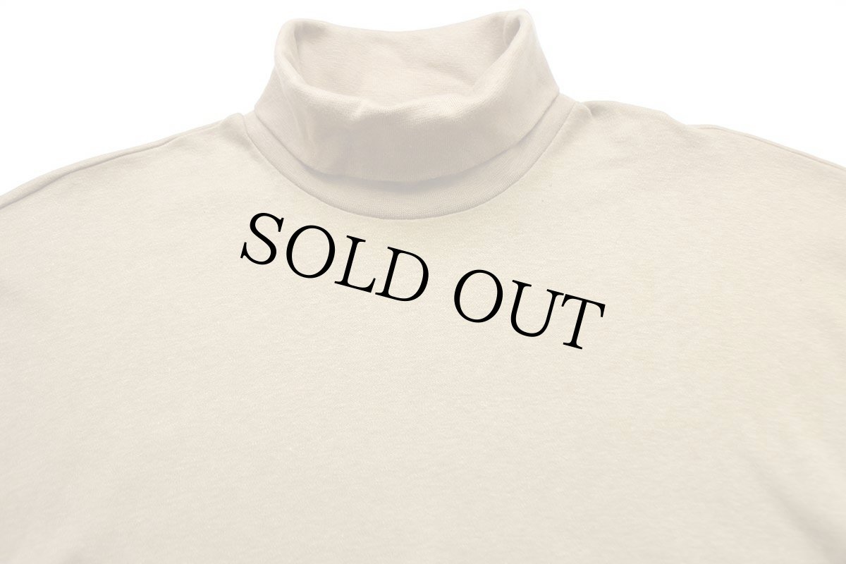 画像4: 90s USA製 BENETTONベネトン 無地 タートルネック コットン 長袖Tシャツ ライトブラウン M (4)